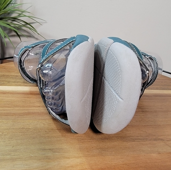 NWOT Clarks Women's Tresca Trace Ankle Strap Outdoor Sandal Teal 8.5 - Picture 13 of 16